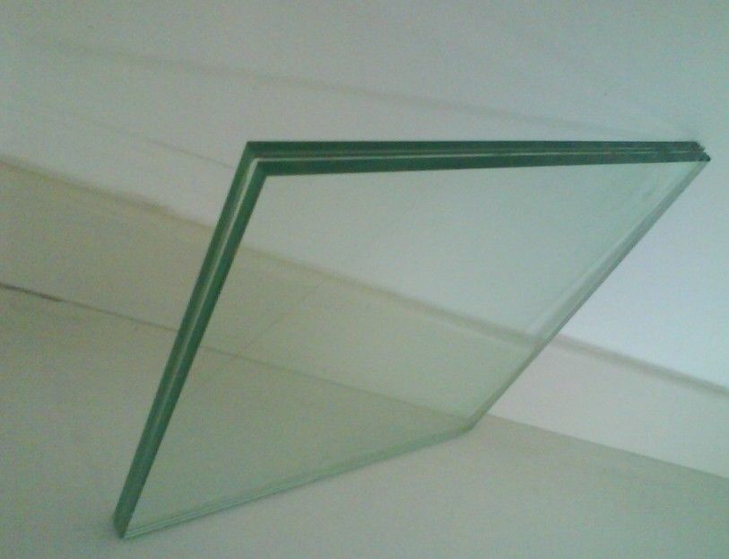 Vidrio laminado translúcido hecho de vidrio para ventanas y puertas