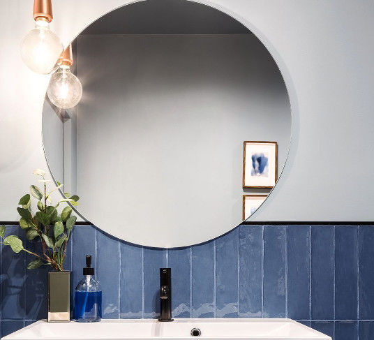 Plata de aluminio espejo decorativo de vidrio de baño flotante de biselado de lámina de espejo antiguo