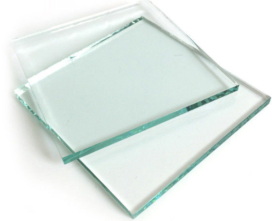 Tamaño / espesor de vidrio transparente personalizado para pared de cortina / vidrio de piso / claraboya