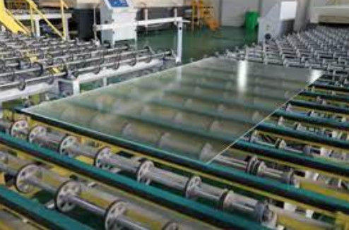 Modulo de paneles flotantes fotovoltaicos solares ultraclaros templados de vidrio con alta eficiencia de conversión de hierro bajo de alta intensidad