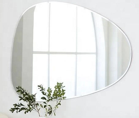 Decoración de paredes de tamaño personalizado Vidrio espejo utilizado en interiores / baños