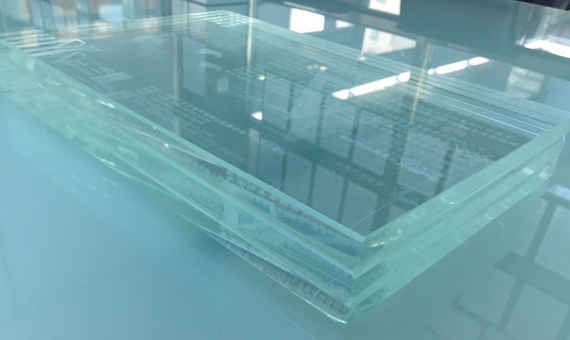 Vidrio laminado flotante moderno usado para ventanas y puertas
