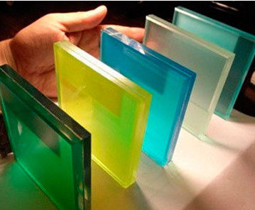 Fabrica de vidrio laminado de colores claros y templados