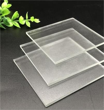 Venta en caliente de fábrica de China Extra claro / bajo hierro de vidrio solar 3,2 mm-4,3 mm