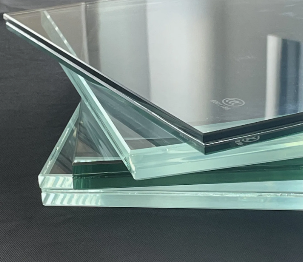 Colored/Tinted/Reflective/Coated/Ultra clear Laminated Glass Safety Glass for Building/Window/Doors/Balustrade/Railing/Shower Room